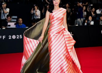 Dian-Sastrowardoyo-di-Busan-International-Fesfival-BIF