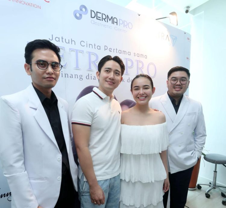 Amanda-Manopo-Kenny-Austin-dokter-Andreas-DermaPro-SF-ft-Reza.