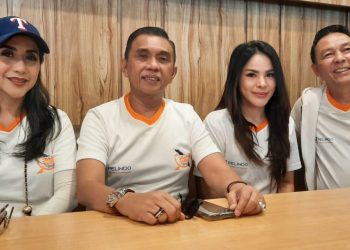 Sri-Widuri-Awyanpraba-dirut-TJ-Radio-bersama-Derry-Sudarisman-Windy-IDOl-dan-Daus.