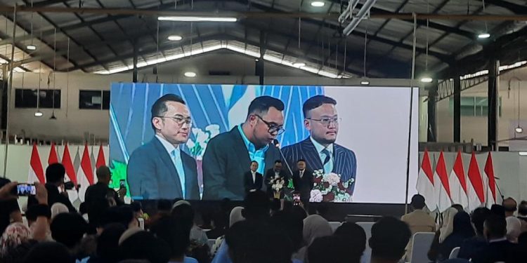 Trio-PT.-Akarsa-Garment-Indonesia-Samuel-Wongso-Stephen-Wongso-dan-Alfindra-Amanda.