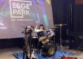 Shelyn-sebagai-drummer-cilik-memiliki-pontensi-besar-dalam-bermusik-
