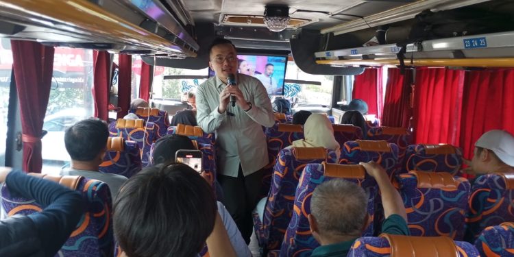 Stephen-Wongso-lepas-karyawan-mudik-gratis-ft-DSP