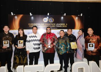 Badranaya-Partnership-Menerima-Penghargaan-Super-Eliet-ONE-ft-Ist