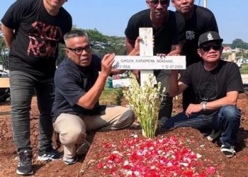 abdel_ziarah_ke_makam_temon_ft-Instagram