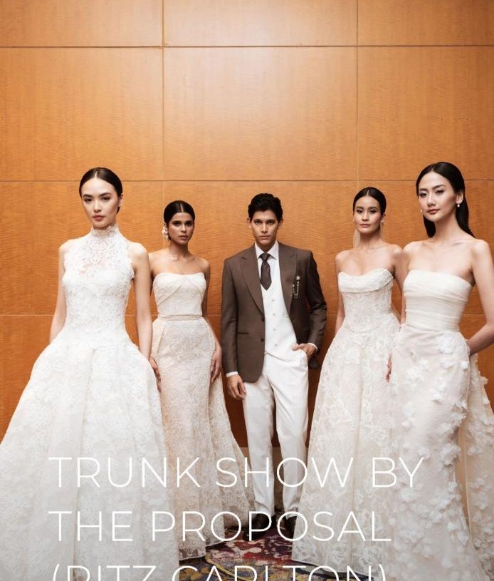 Salah-satu-karya-desainer-Solomon-Stevano-P-Wongsi-ambil-bagian-dalam-the-Midsummer-dream-Wedding-Trunk-Show-by-the-Proposal-di-Rits-Carlto