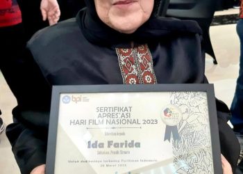 In Memoriam  Ida Farida Sutradara  ‘Guruku Cantik Sekali ‘ Pengabdian Seumur Hidup