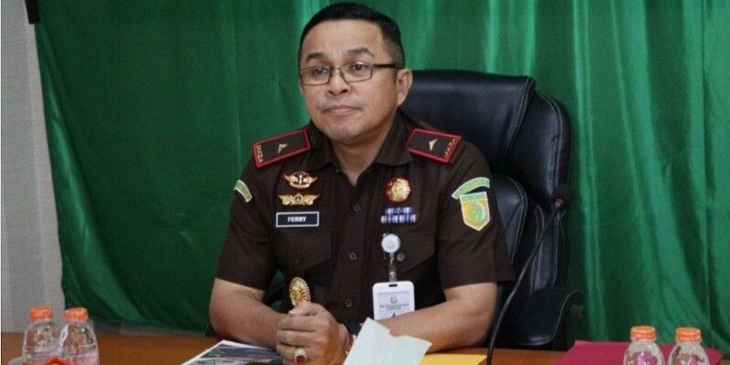 Ferry-Tas-Plt-Kejati-Sulut